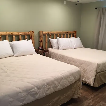 Glacier Basecamp Lodge-3